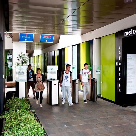 Hotel Residencia Melon District Marina Barcelona Exterior foto