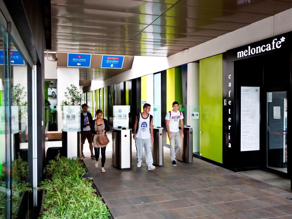 Hotel Residencia Melon District Marina Barcelona Exterior foto